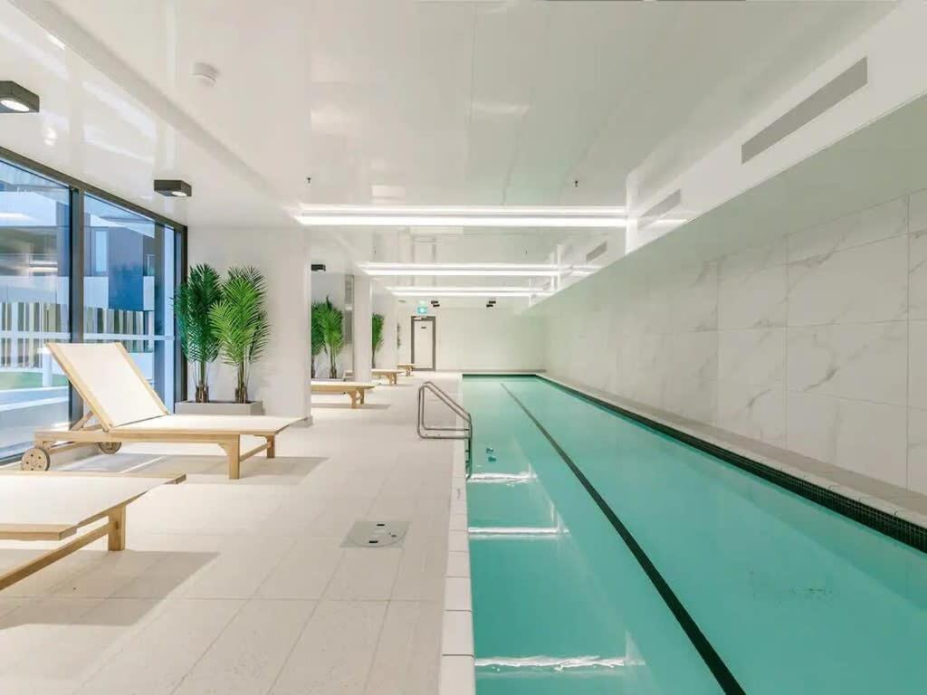Cosy Two Bedroom Apartment With Balcony Pool And Gym 奥克兰 外观 照片