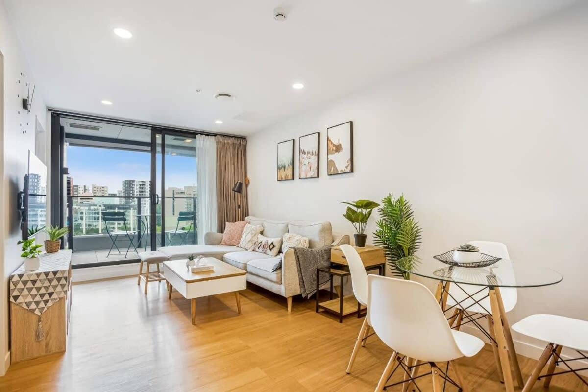 Cosy Two Bedroom Apartment With Balcony Pool And Gym 奥克兰 外观 照片